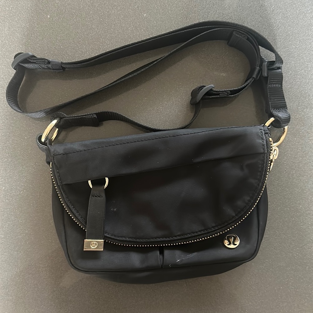 Lululemon all night festival bag small size